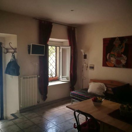 Alessia'S Home Рим Екстер'єр фото