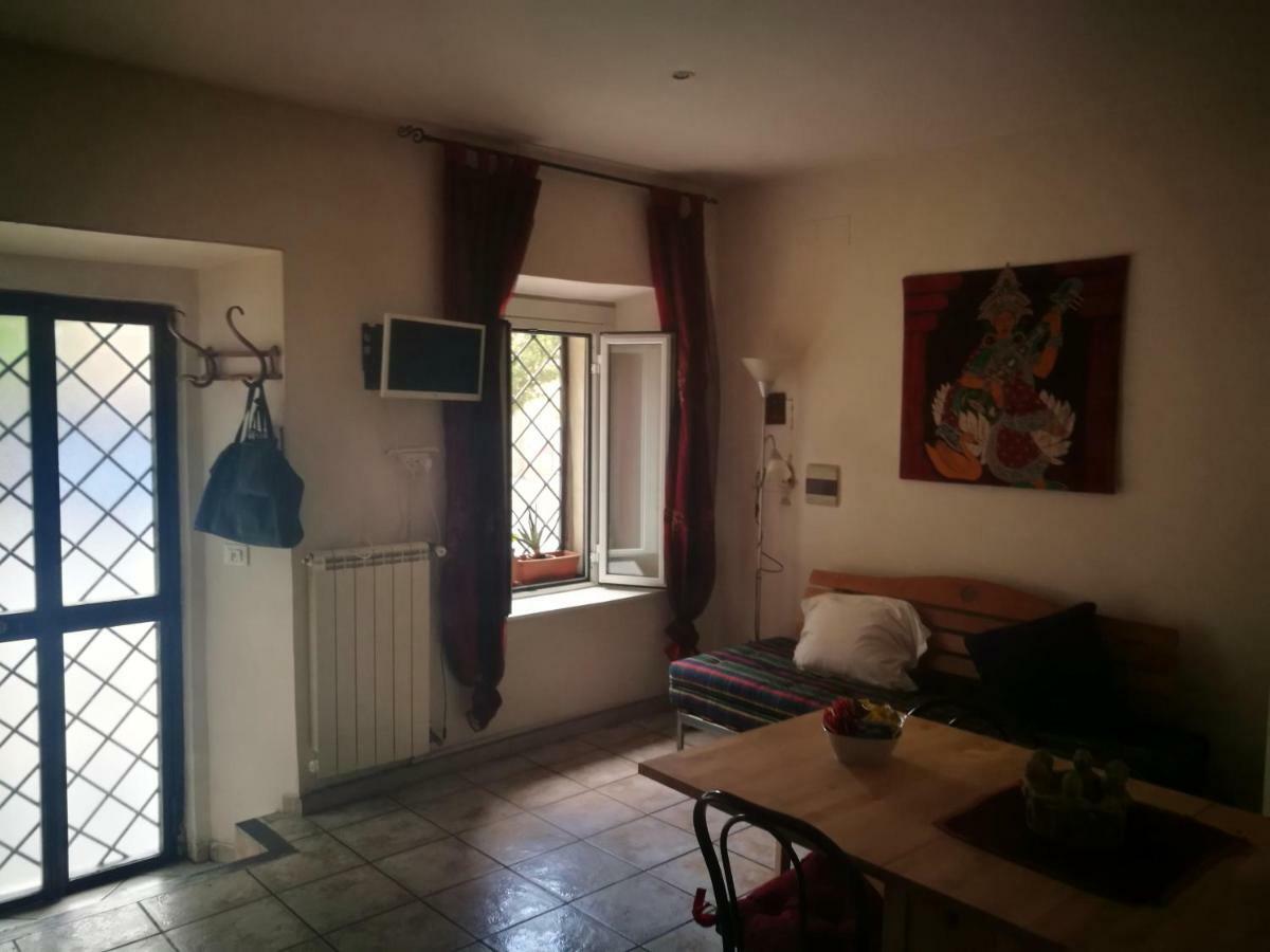 Alessia'S Home Рим Екстер'єр фото